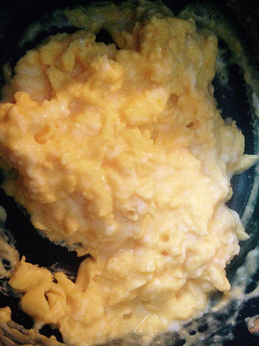 scrambled eggs photo