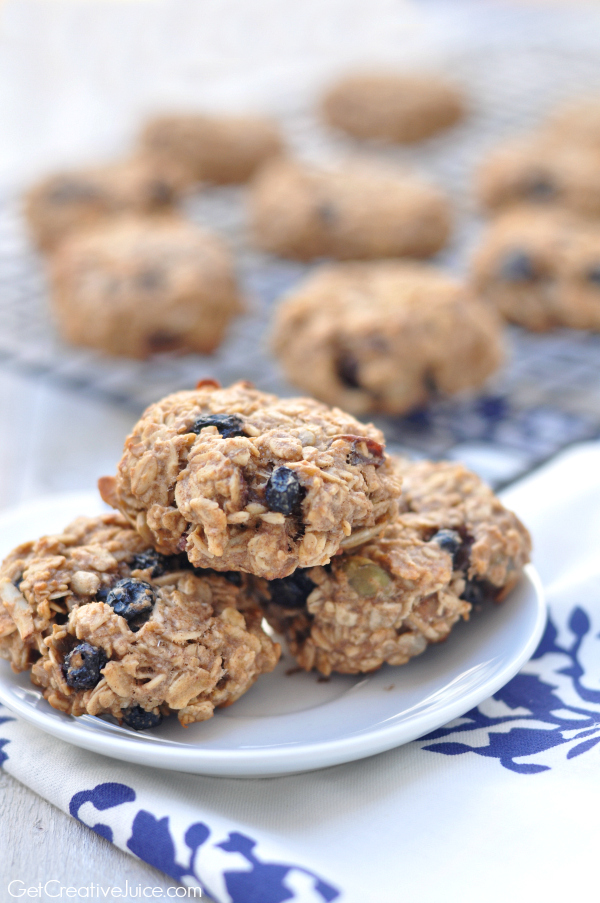 3-ingredient-healthy-oatmeal-cookies-