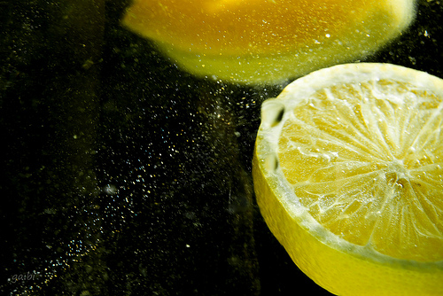 lemon water photo