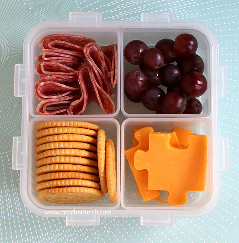 cheese and crackers lunch box photo
