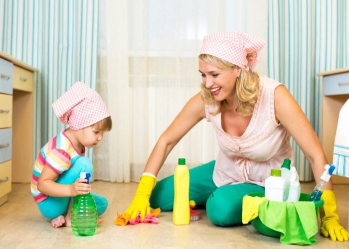 How to make cleaning fun with your friends and family3