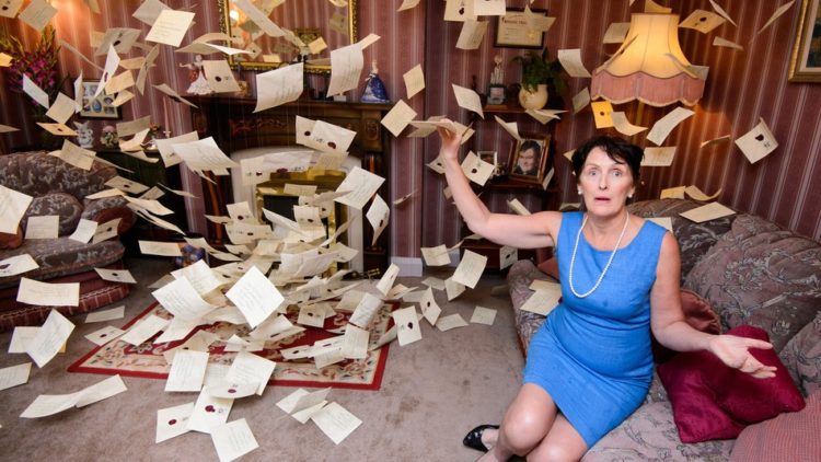 Privet_Drive_Fiona_Shaw_Letters