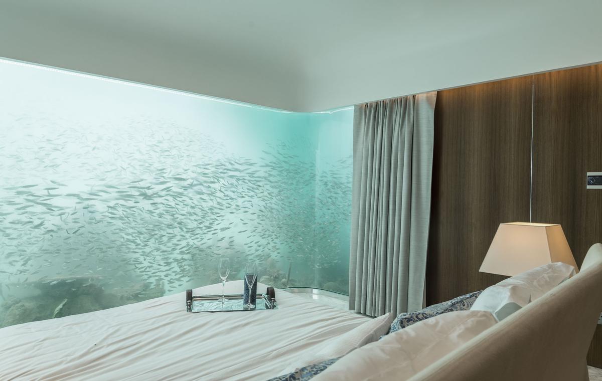 floating-seahorse-master-bedroom