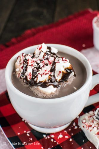 peppermint-mocha-hot-chocolate-3-1