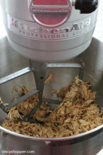 Shredding-Meat-in-Kitchen-Aid
