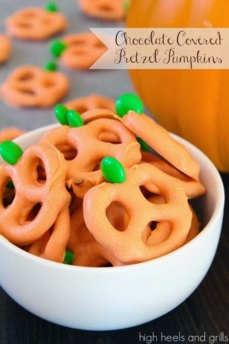 These+chocolate+covered+pretzel+pumpkins+are+just+as+yummy+as+they+are+cute!+#recipe+#halloween+#treat+httpwww.highheelsandgrills.com201310chocolate-covered-pretzel-pumpkins.html+