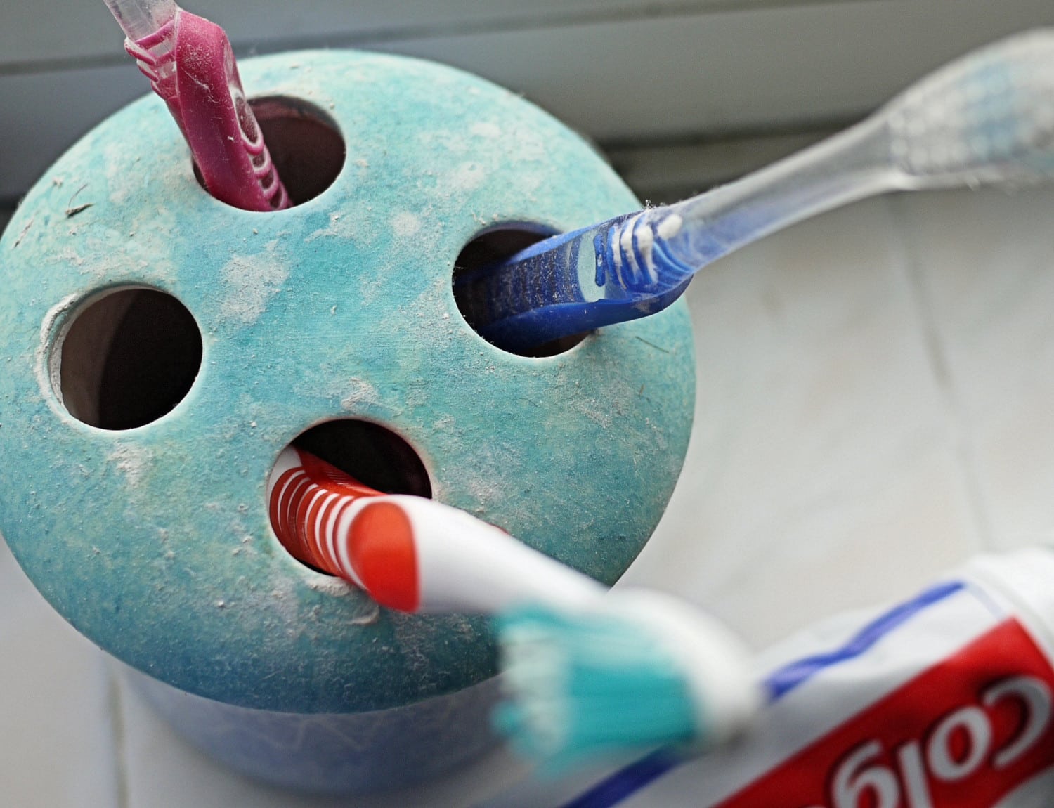 toothbrush holder photo