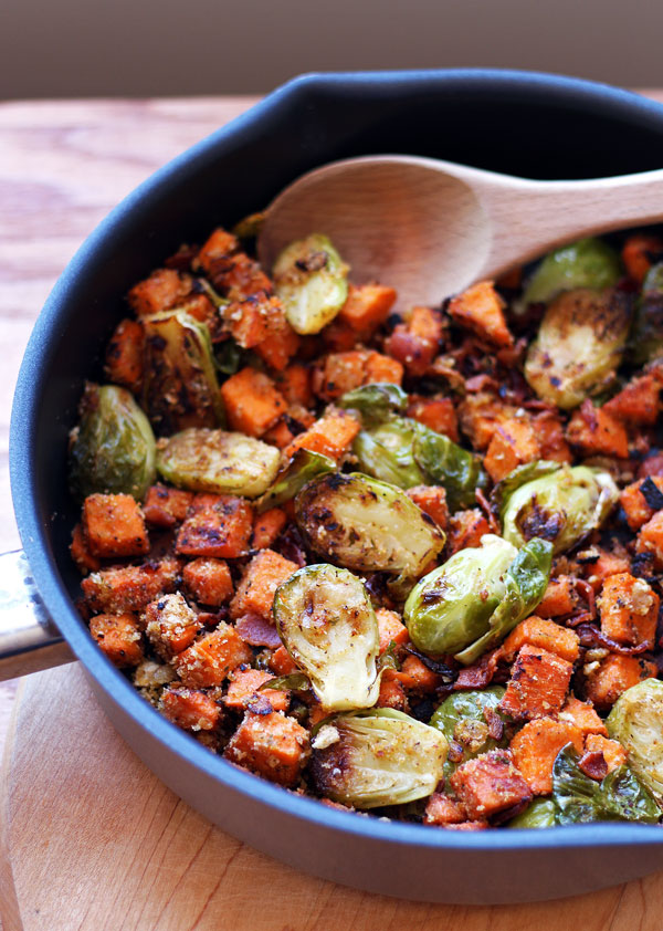 Sweet-Potato-Brusselsprouts-Hash