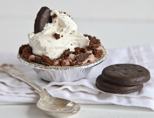 6. Thin Mint Mini Pies Plus Girl Scout Cookie Recipes.