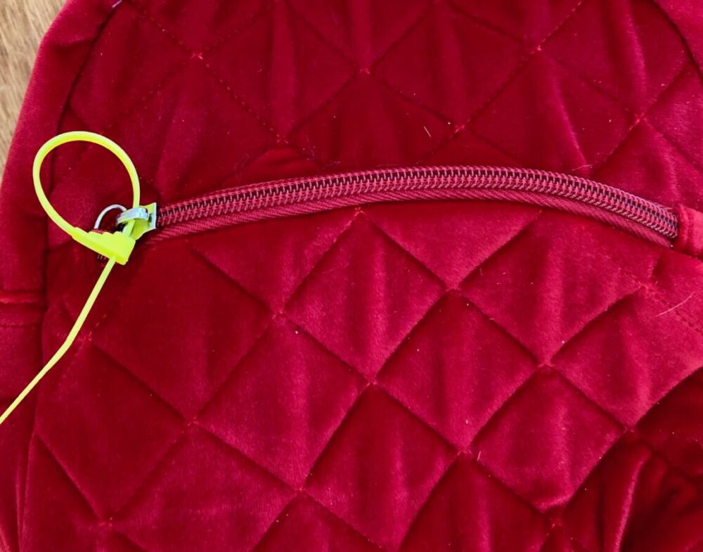 zip tie used as zipper pull