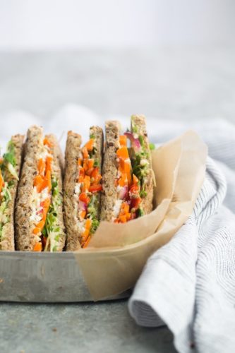 Pickled-Carrot-and-Hummus-Sandwich-4