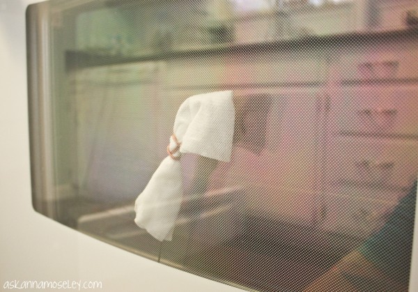 How-to-clean-between-oven-glass-Ask-Anna-6-600x419