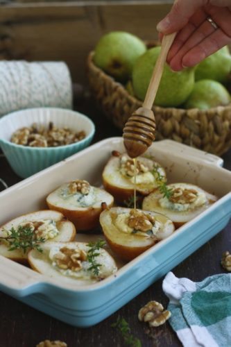 baked-pears-gorgonzola-honey-4-640x960