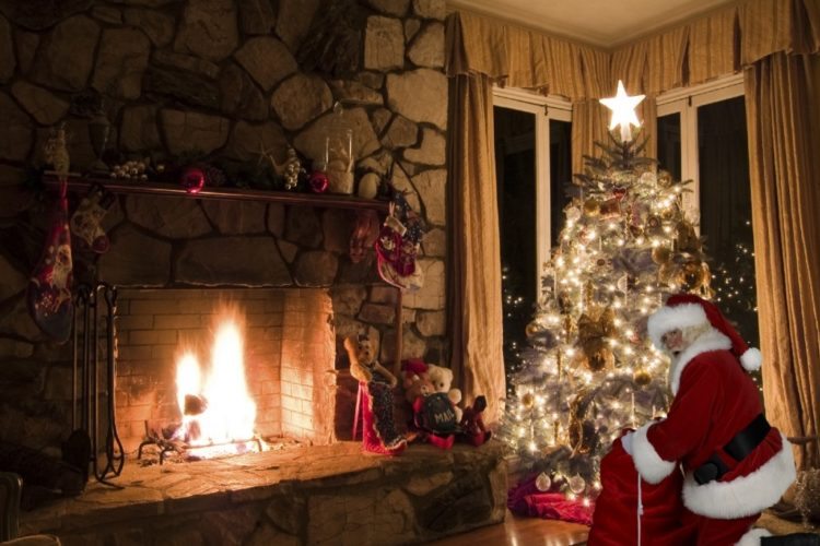 website puts santa in a photo next to your tree - simplemost