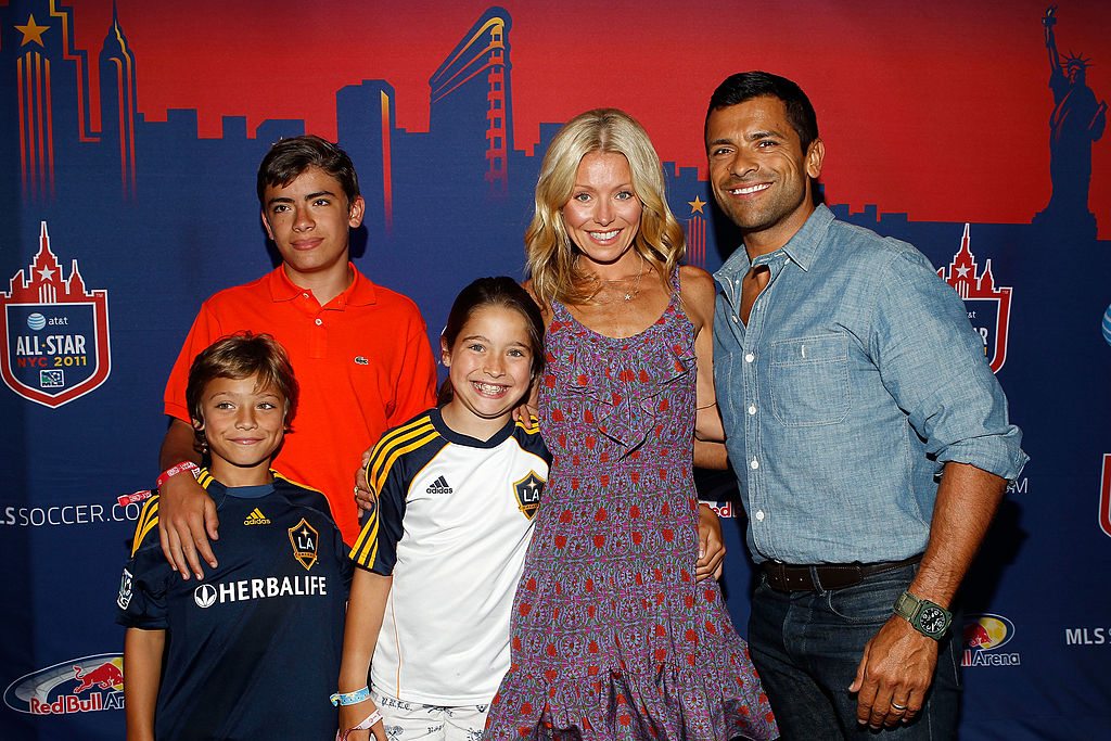 HARRISON, NJ - JULY 27: TV personality Kelly Ripa (2nd R), her husband Mark Consuelos (R) and their kids smiles for a photo prior to the MLS All-Star Game at Red Bull Arena on July 27, 2011 in Harrison, New Jersey. (Photo by Mike Stobe/Getty Images for the New York Red Bulls)