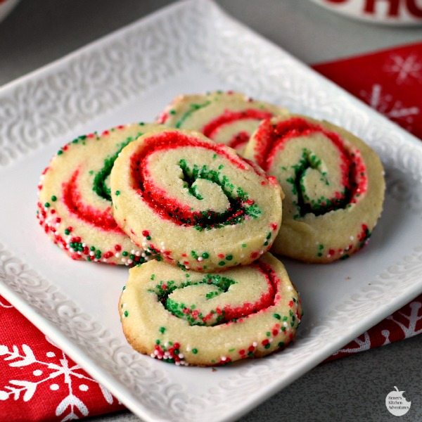 santas-swirl-cookies-squ