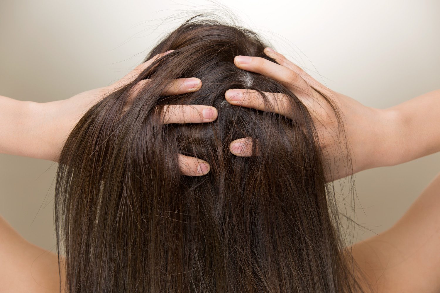 Why Does My Scalp Hurt When My Hair Is Dirty? - Simplemost