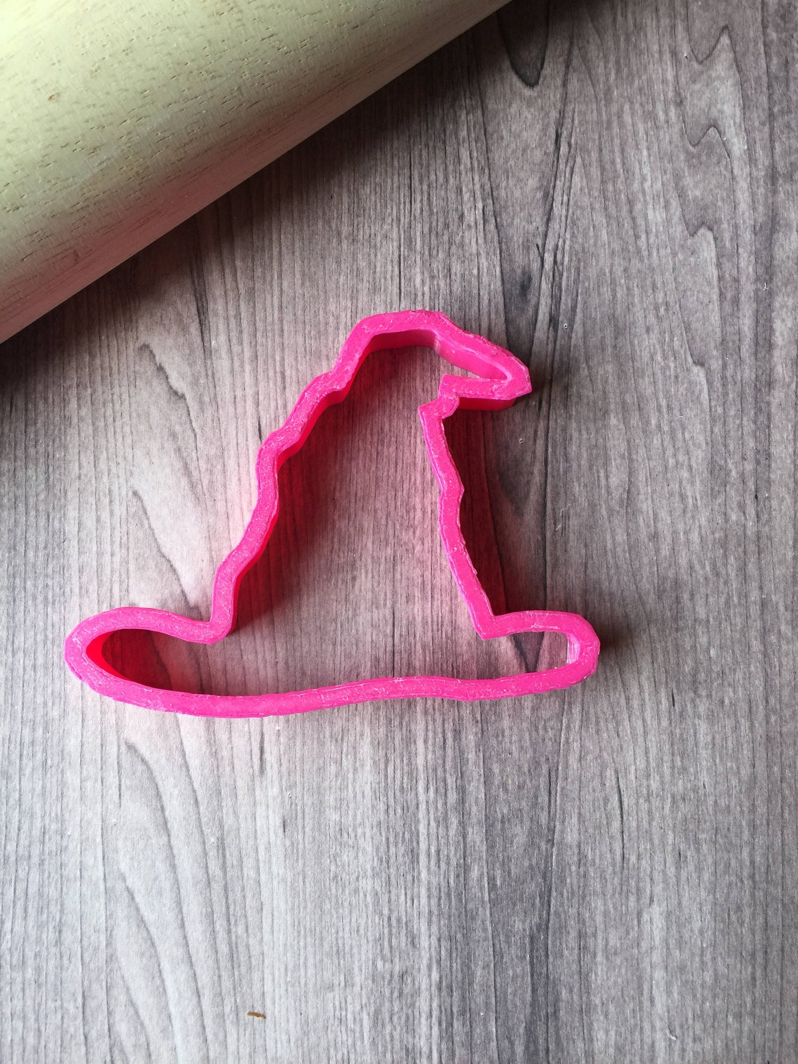 Sorting hat cookie cutter