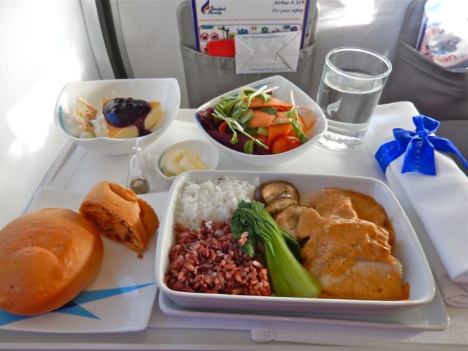 airplane food photo