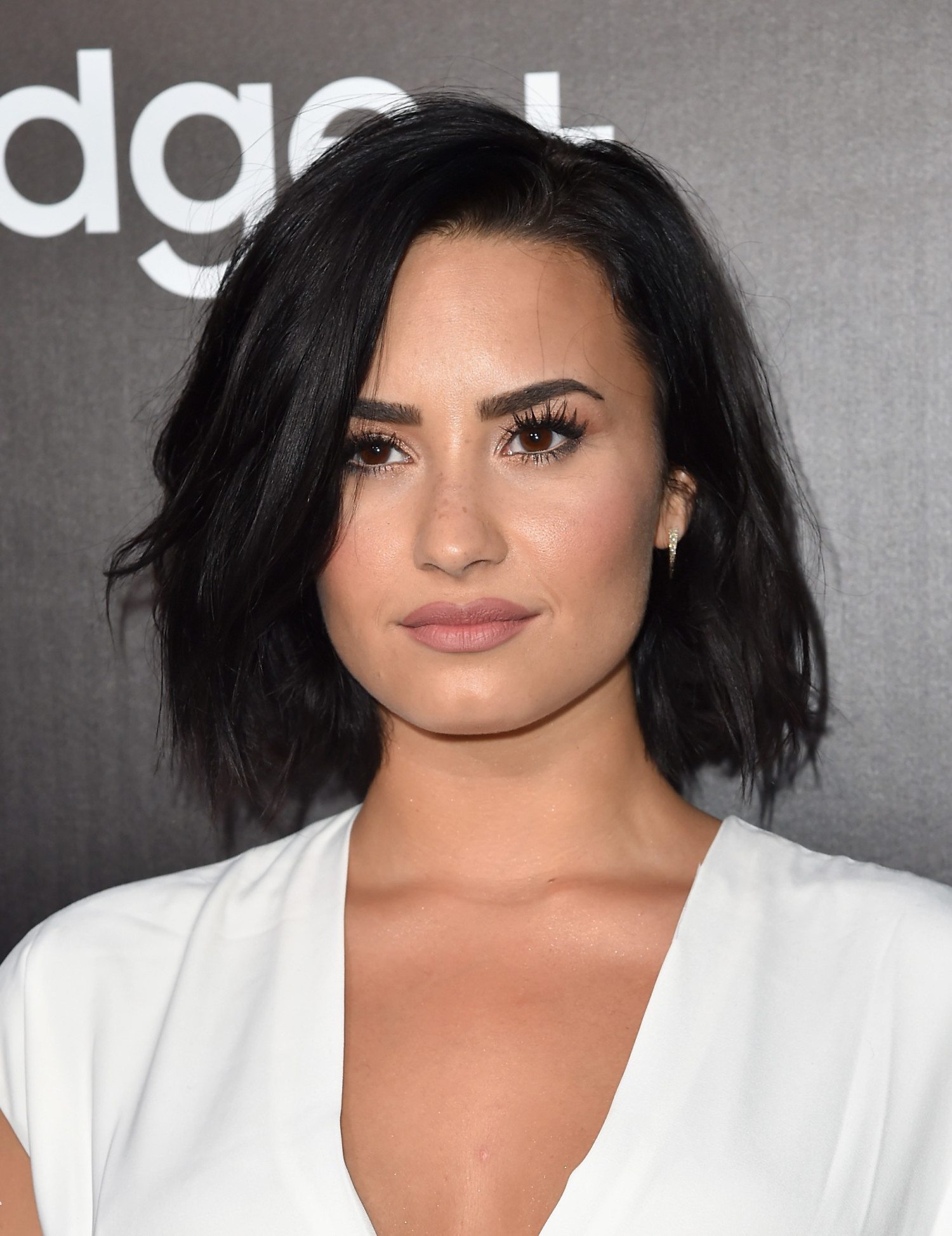 Demi Lovato Says Stop Saying 'Bipolar' - WCPO