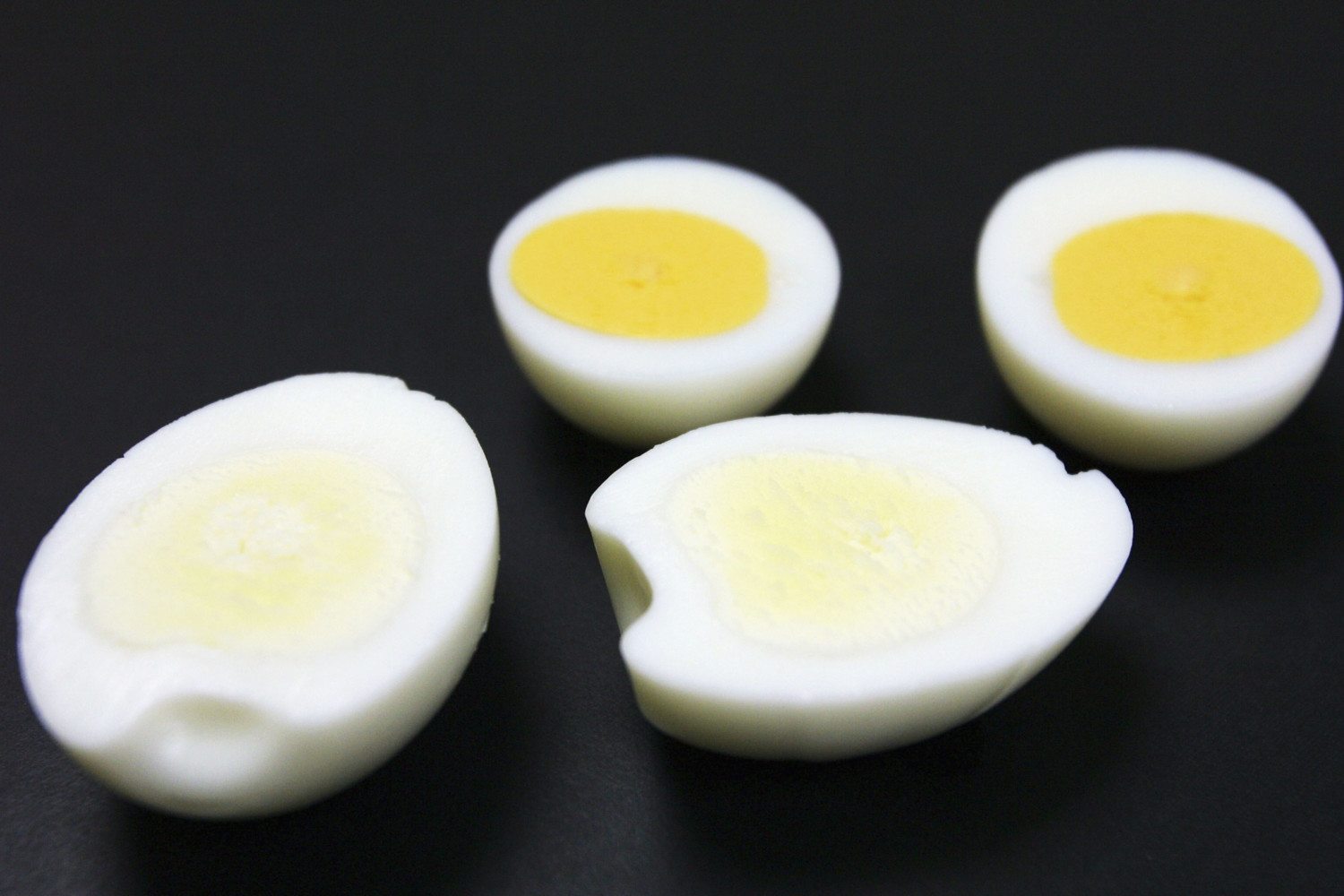 Japanese Company Develops Eggs With Whiter Yolks