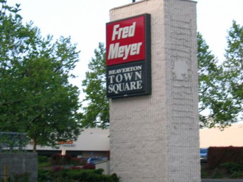fred meyer sign photo