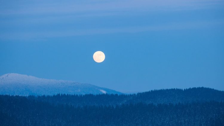 Full moon rising over Smoky Mountains