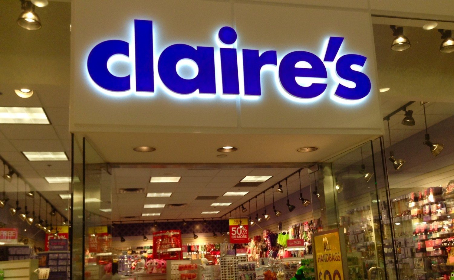 claires store photo