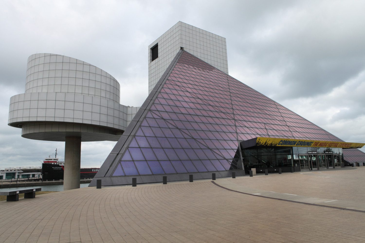 rock and roll hall of fame photo