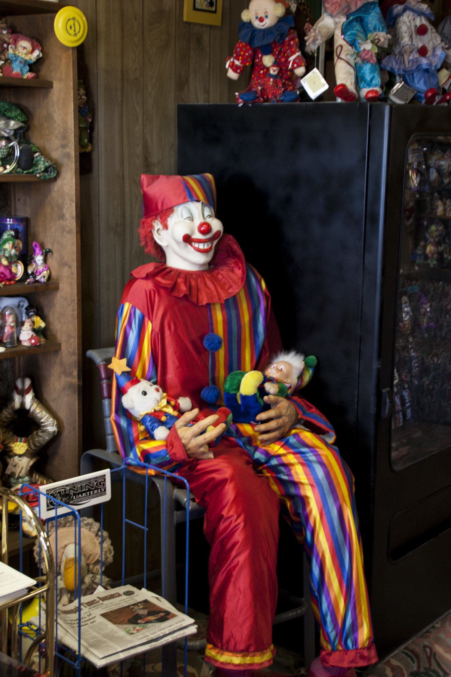 clown motel photo
