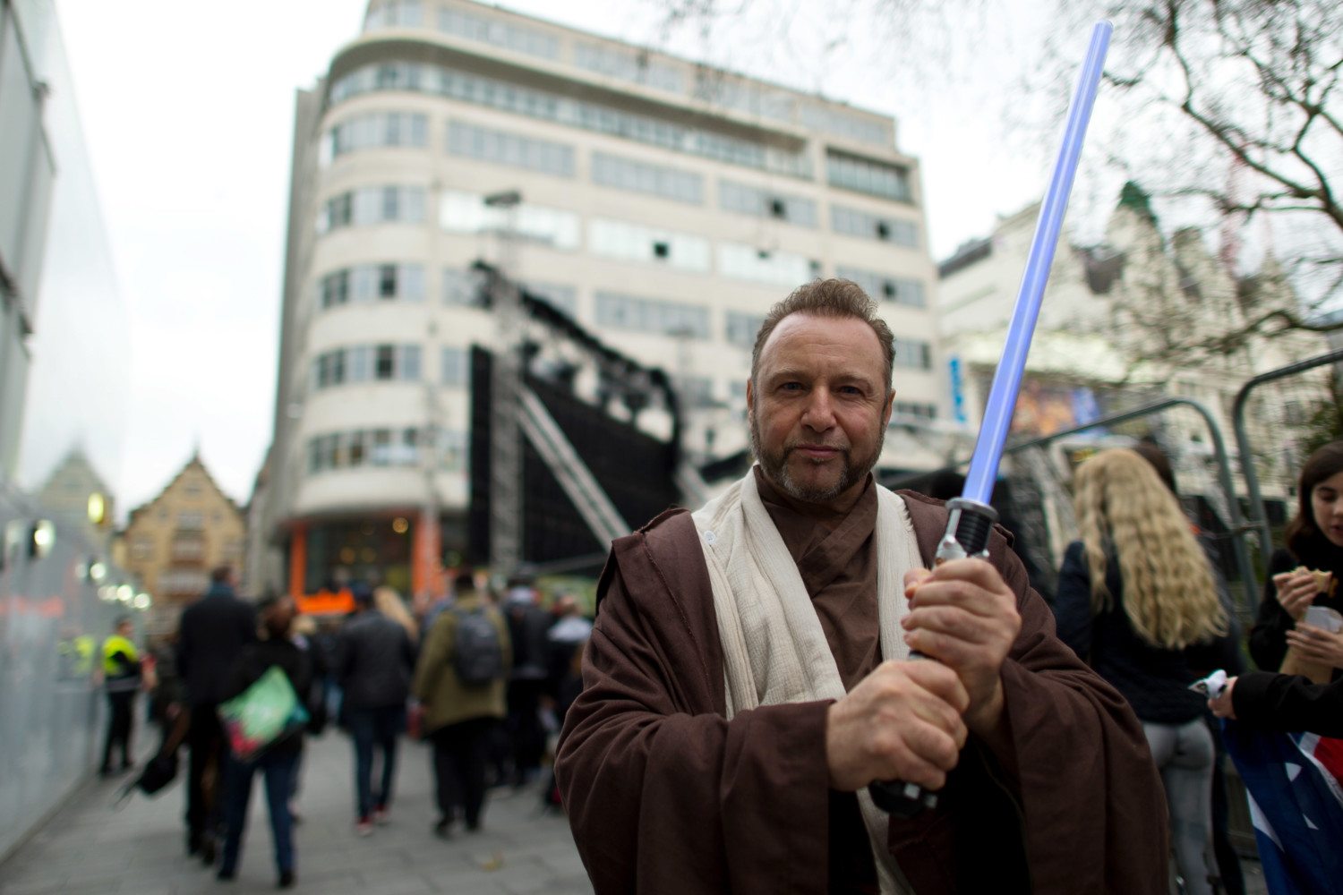 Build-up Begins For The European Premiere Of Star Wars: The Force Awakens