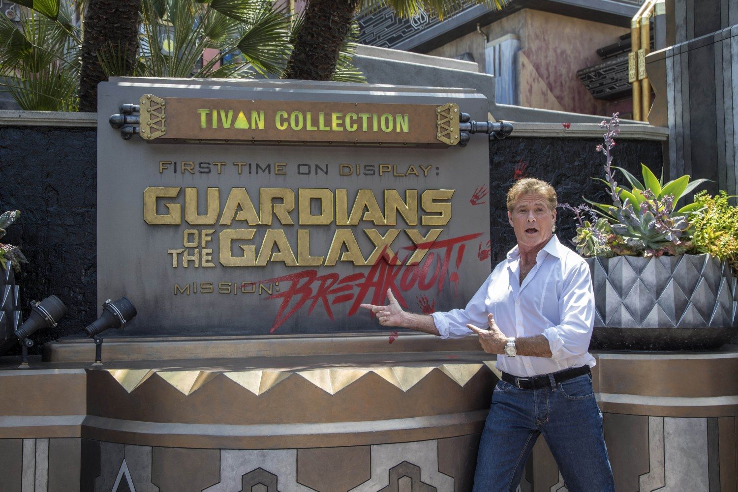 guardians of the galaxy mission breakout photo