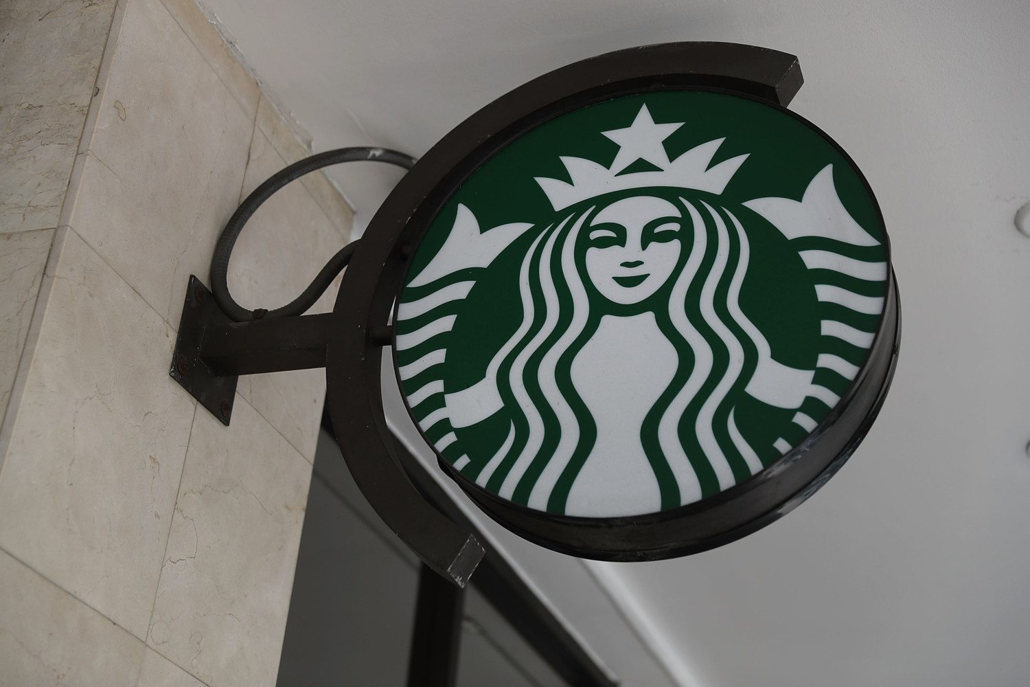 Starbucks To Close All 379 Stores Of Its Struggling Teavana Chain
