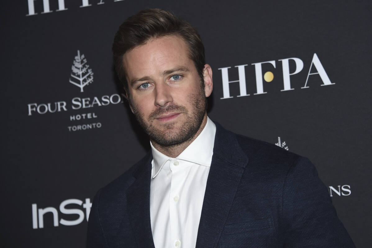 Actor Armie Hammer poses on the red carpet
