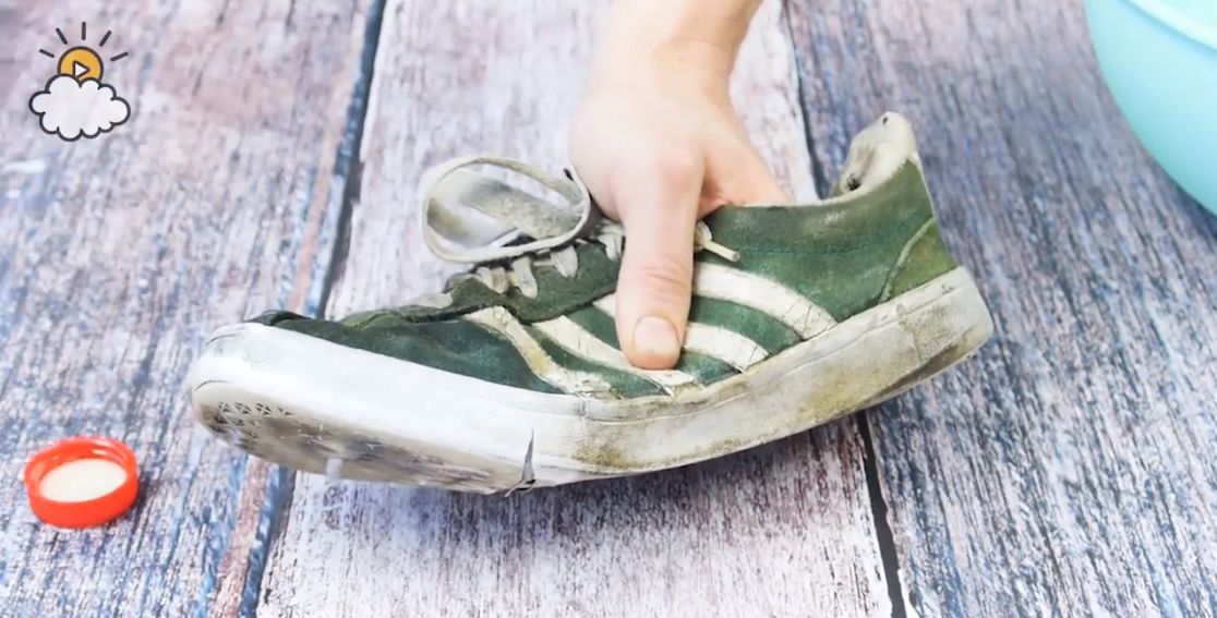 What's the best way to clean your dirty sneakers?