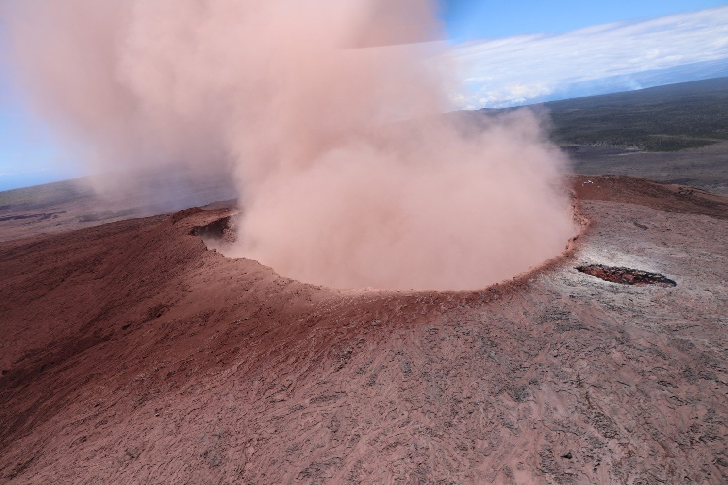 kilauea volcano photo