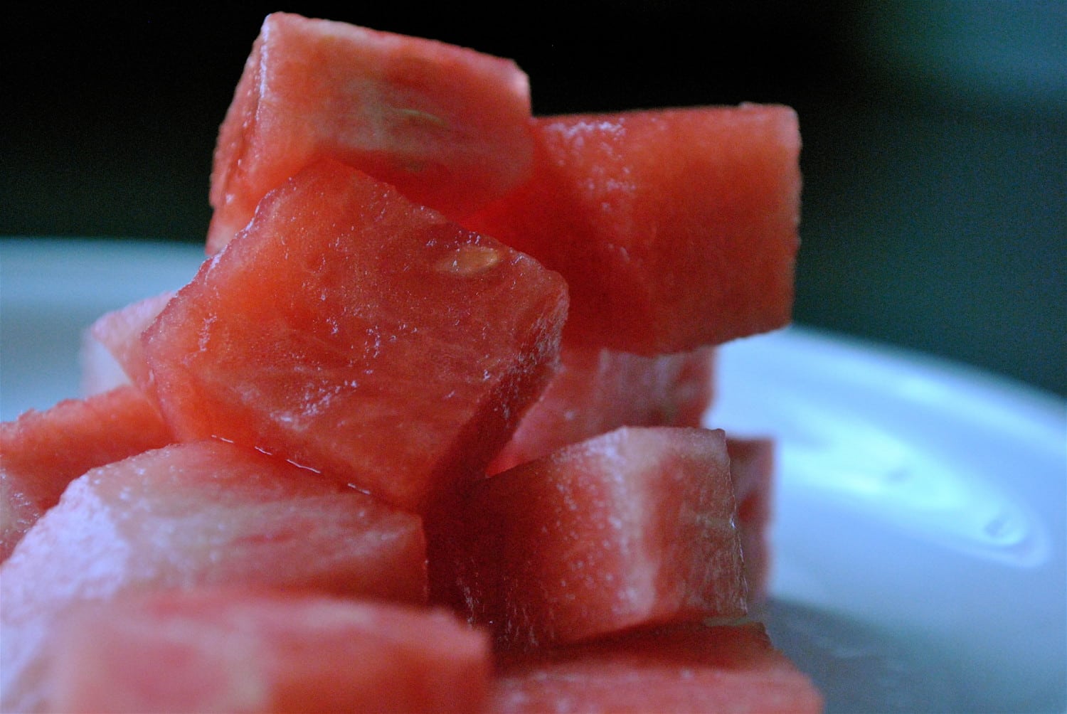 cut melon photo