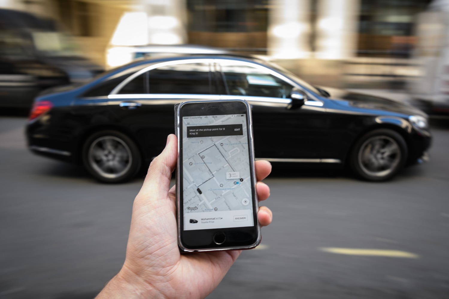 Uber Loses Its Private Hire Licence In London