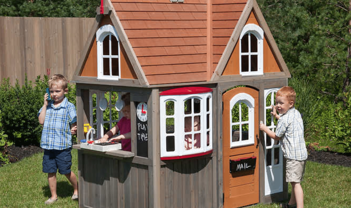 People are transforming this Costco playhouse into miniature dream