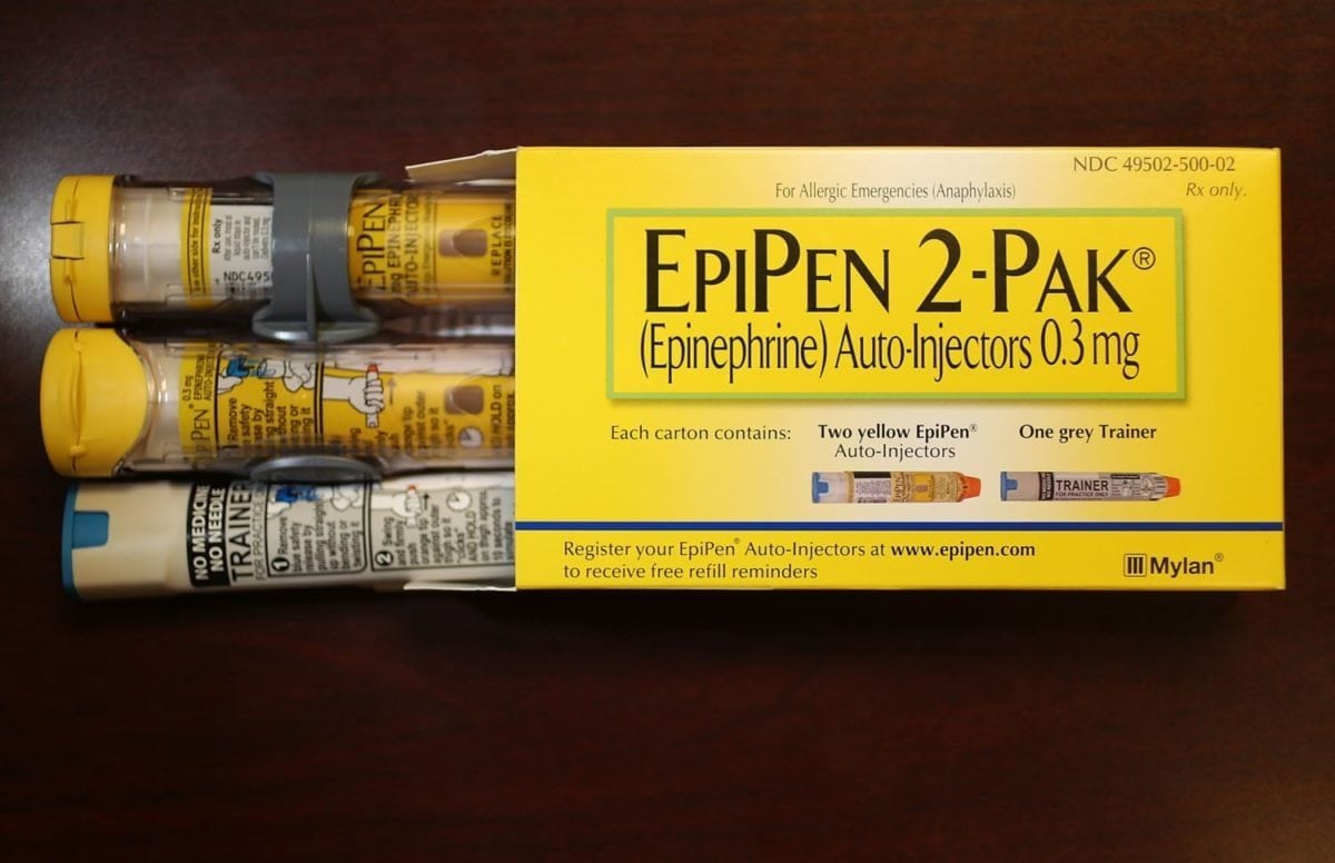 EpiPen Prices Soar, Rattling Consumers