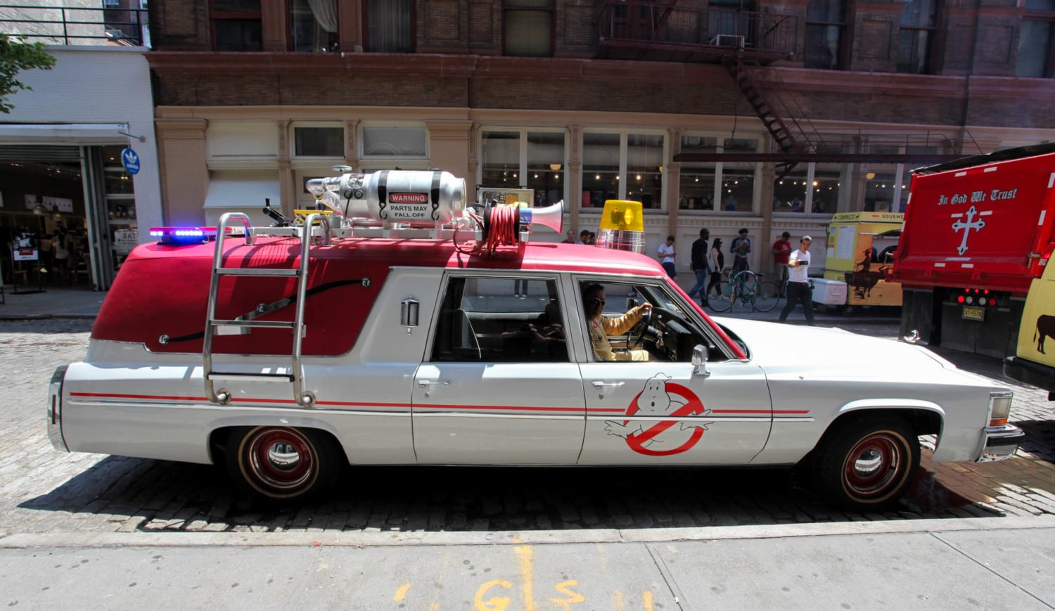 ecto 1 ghostbusters photo