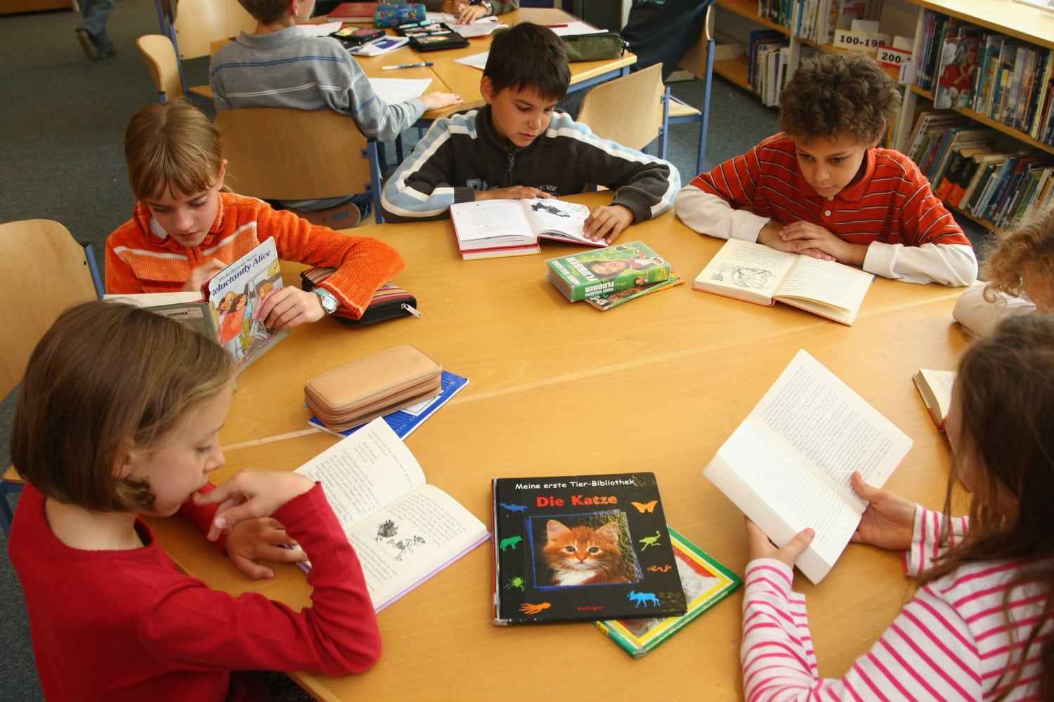classroom reading photo