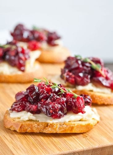 These cranberry brie bites are going to be your new favorite appetizer
