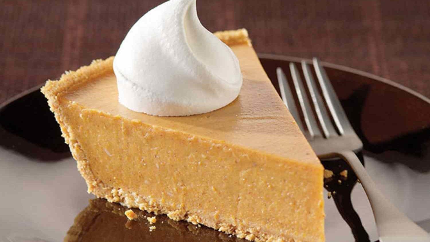 No-bake pumpkin pie slice