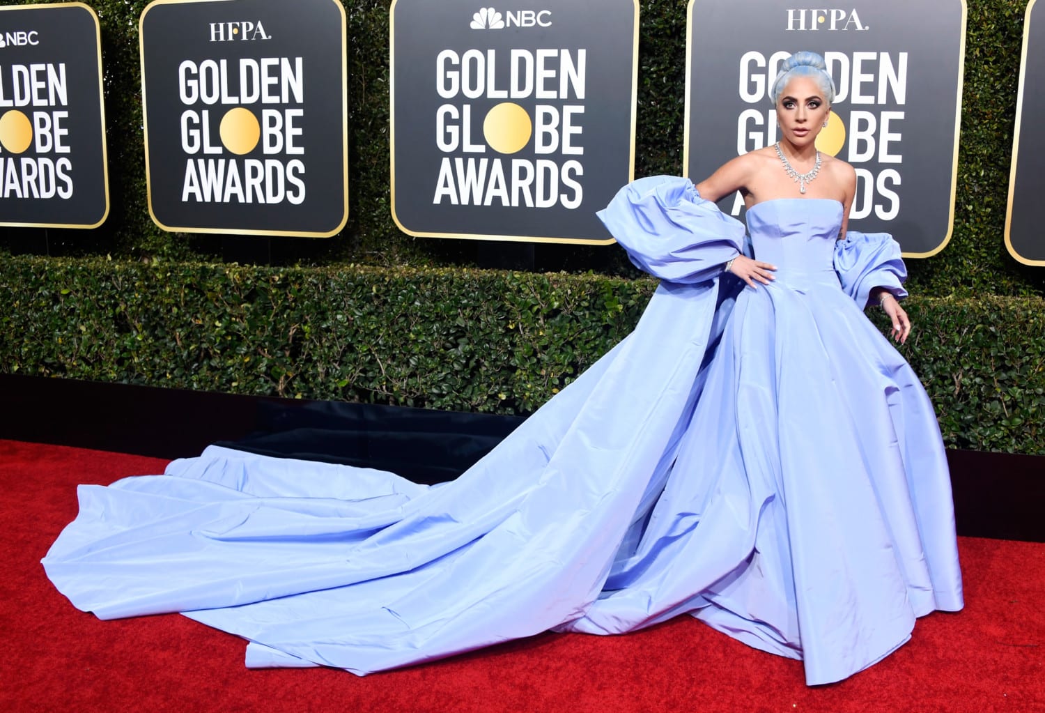 Lady Gaga's Iconic Blue Hair at the 2019 Golden Globes - wide 1