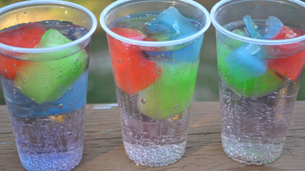 Your Kids Will Love This 'Magic Potion' Drink That Changes Color ...