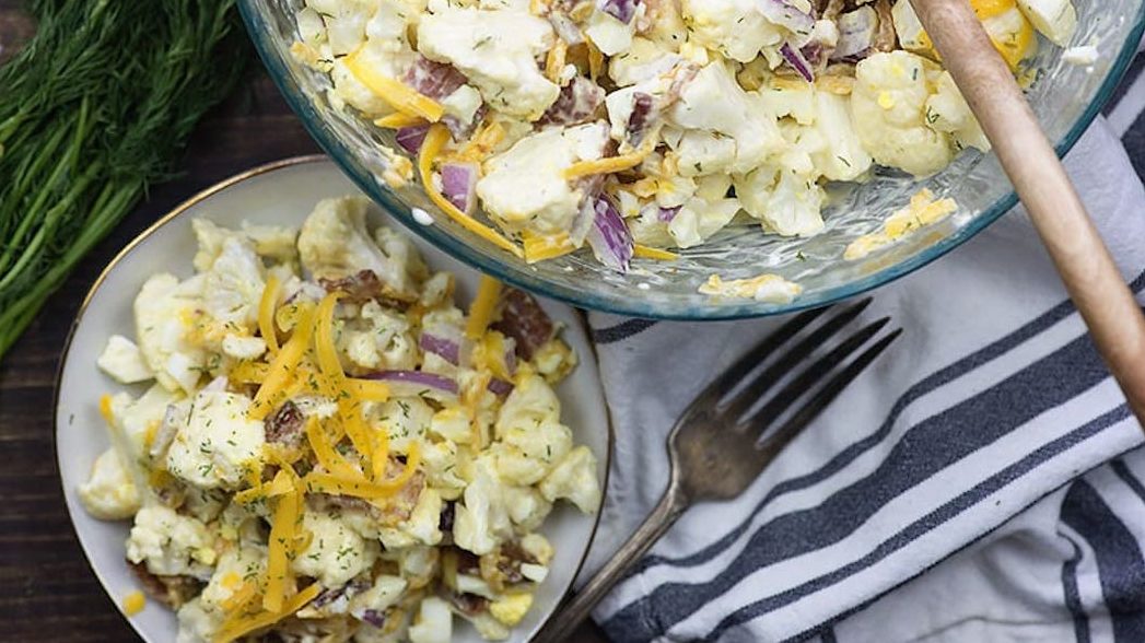 Easy cauliflower salad recipe in bowls