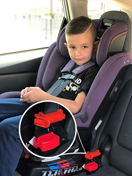 11 Clever Tricks To Keep Kids Buckled In Car Seats Simplemost - How To Stop Child Opening Car Seat Buckle