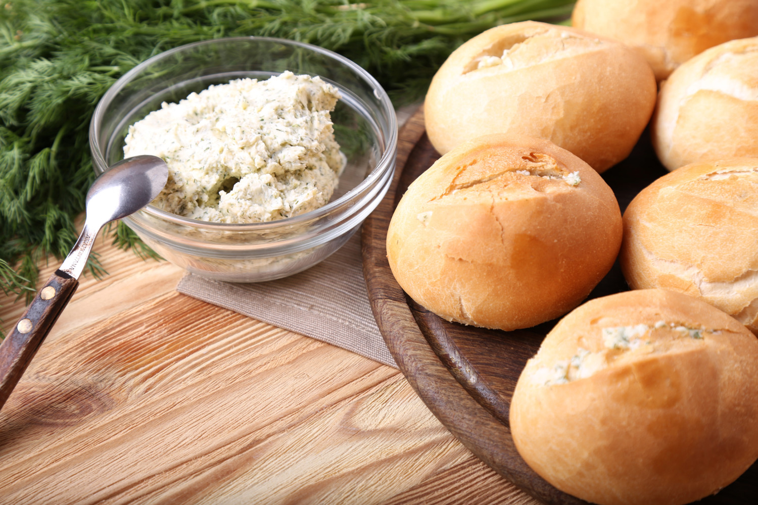 Rolls with herbed butter