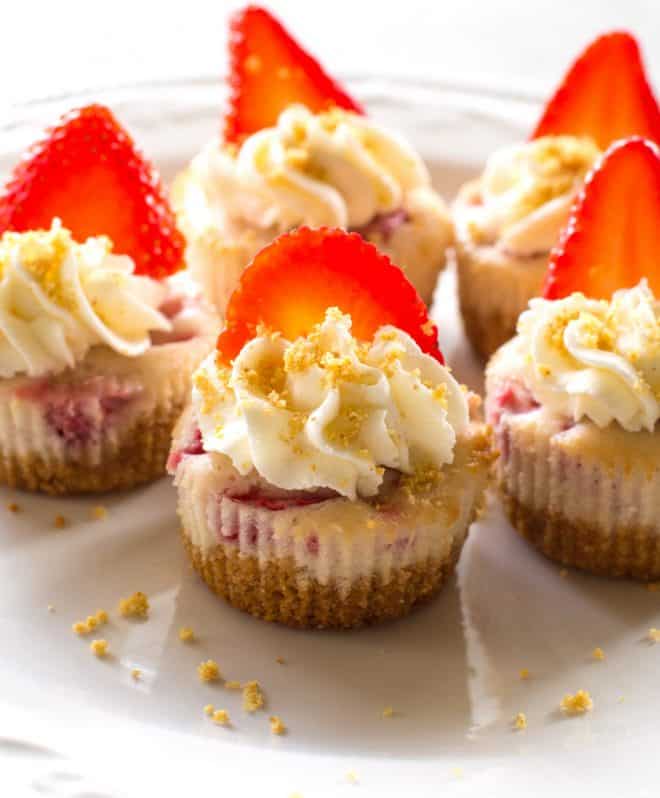 Strawberry cheesecake cupcakes are the perfect sweet and creamy summer ...